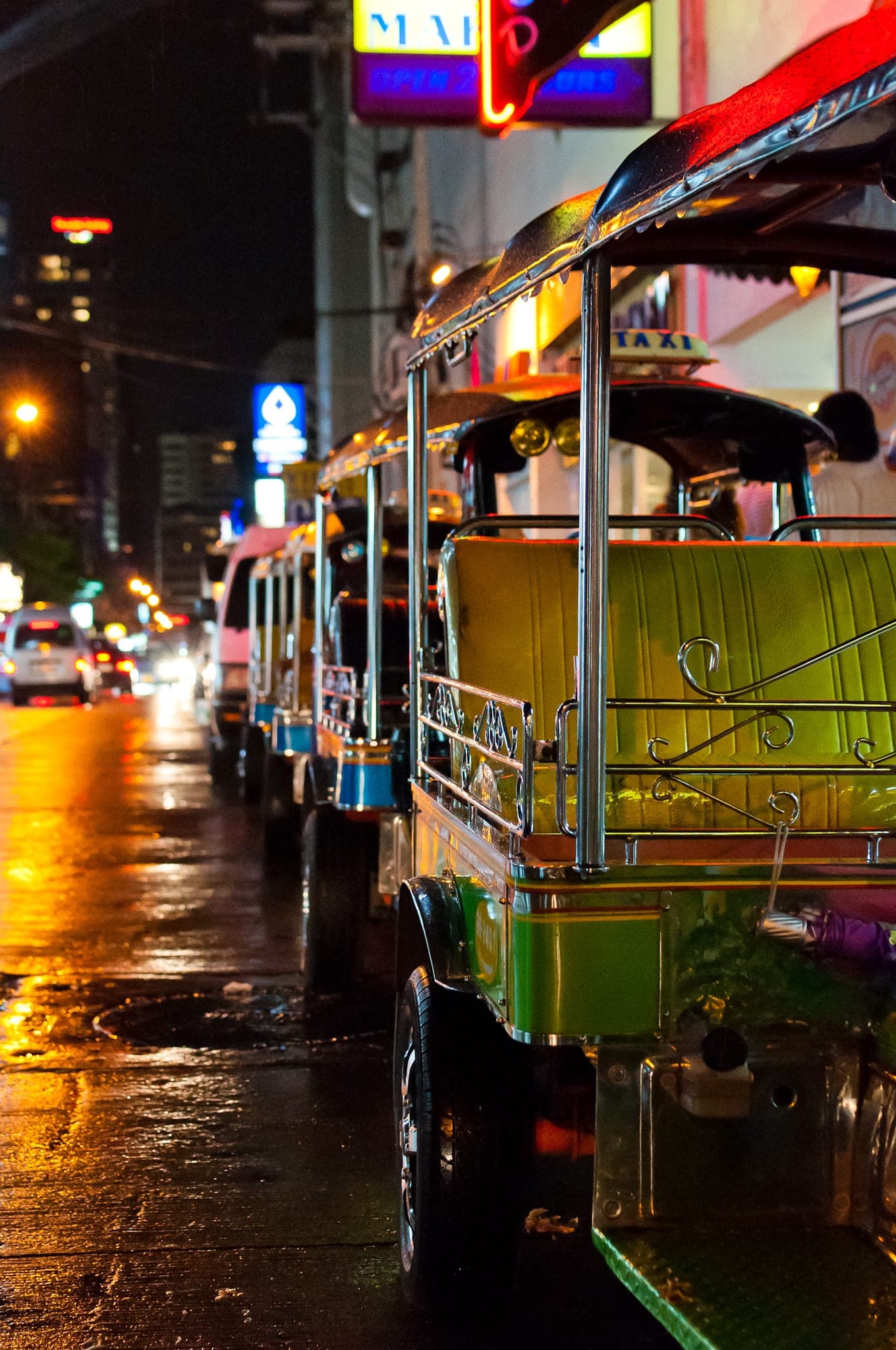 Sukhumvit Soi 11, Bangkok, at night