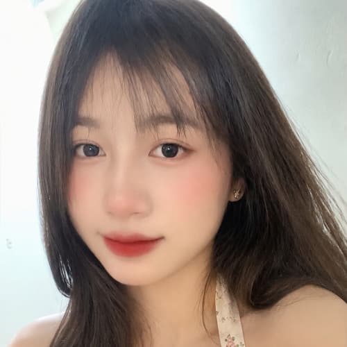 Aying, 20, from Vietnam
