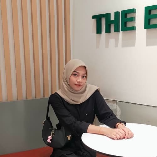 fra, 21, from Indonesia