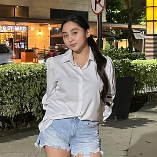 Mae, 28, from Philippines