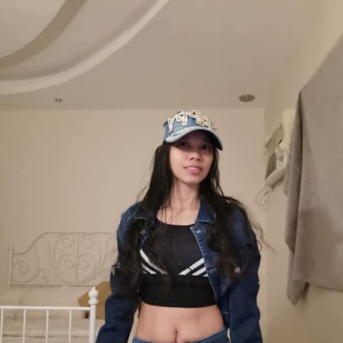 Mira, 32, from Malaysia