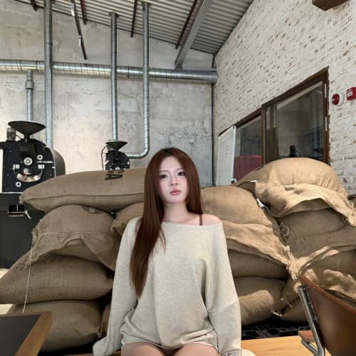 秋庄, 20, from Vietnam