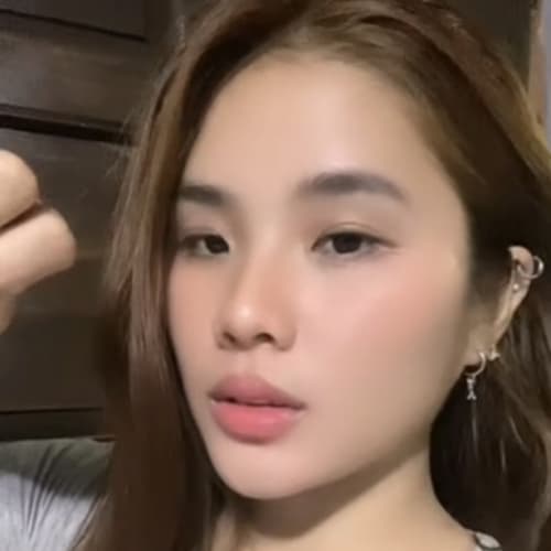 Saih, 25, from Philippines
