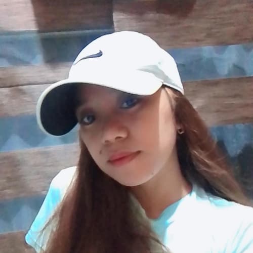 Khimiyo, 24, from Philippines