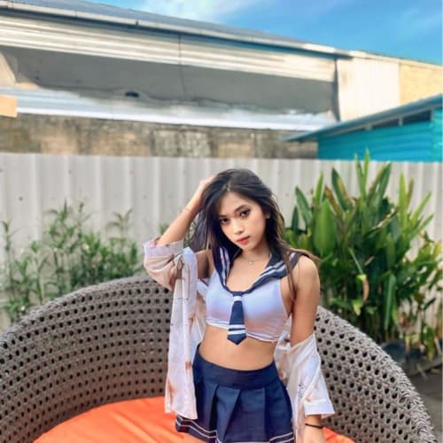 Melda, 24, from Indonesia