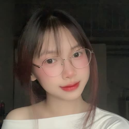 Linda, 22, from Vietnam