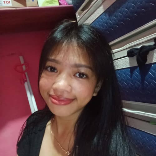 Jennylyn, 22, from Philippines