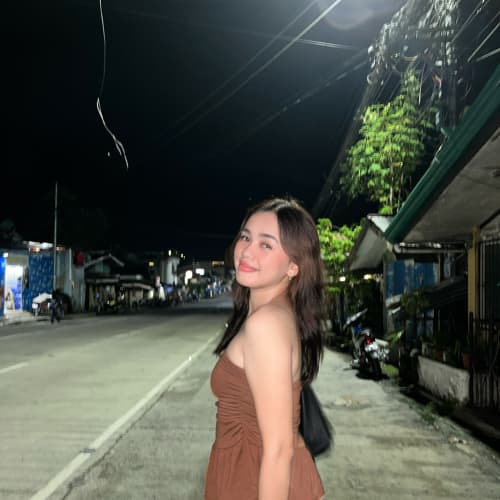 Yen, 24, from Philippines