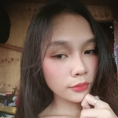 Eyaela, 26, from Philippines