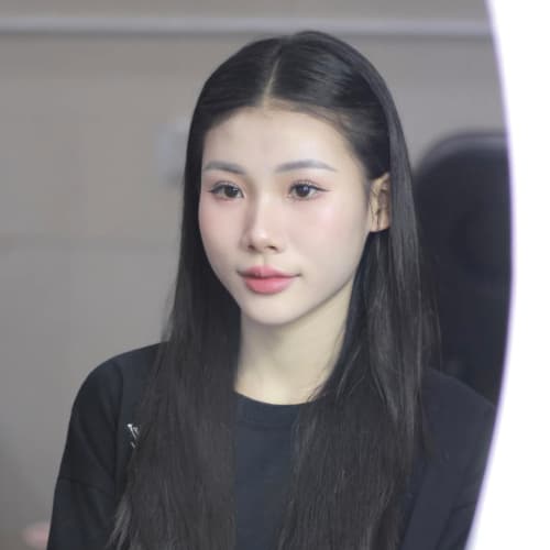 Jadee, 25, from Vietnam