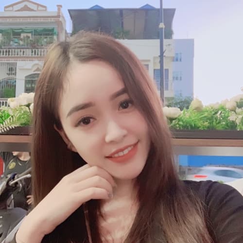 sara, 25, from Vietnam