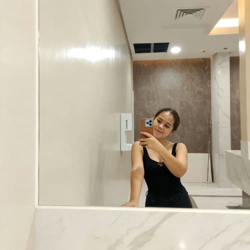 Rose, 26, from Philippines