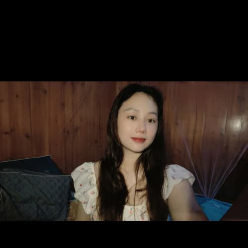 Nana, 24, from Vietnam