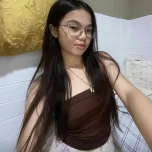 Kaye, 21, from Philippines