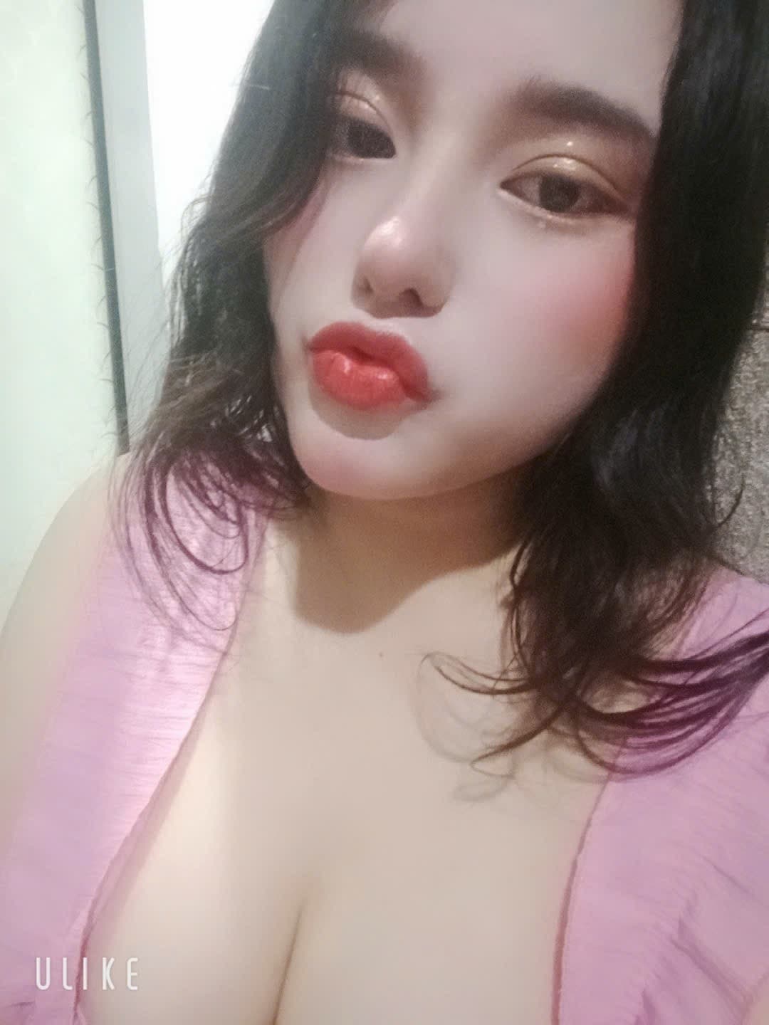 Hanna, 22