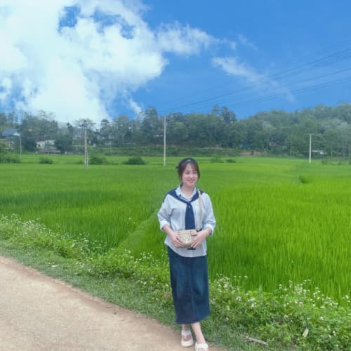 Hanna, 23, from Vietnam